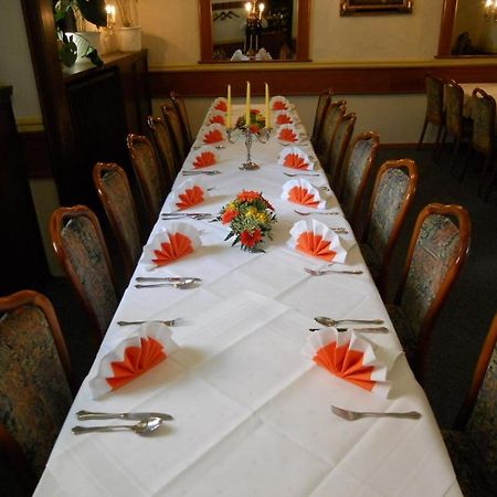 Hotel Restaurant Zur Post Wuppertal Ngoại thất bức ảnh