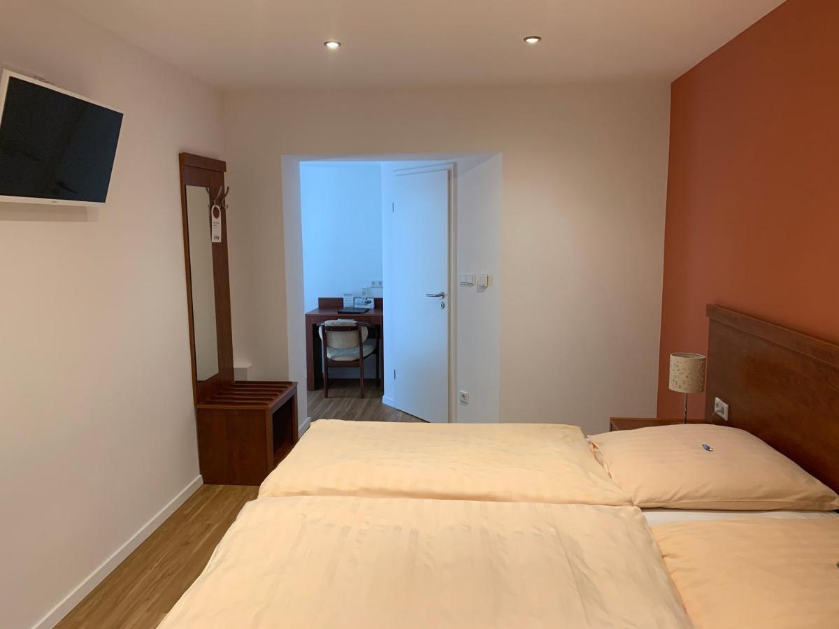 Hotel Restaurant Zur Post Wuppertal Ngoại thất bức ảnh