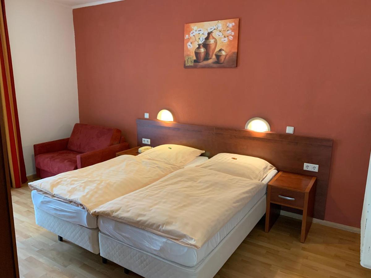 Hotel Restaurant Zur Post Wuppertal Ngoại thất bức ảnh
