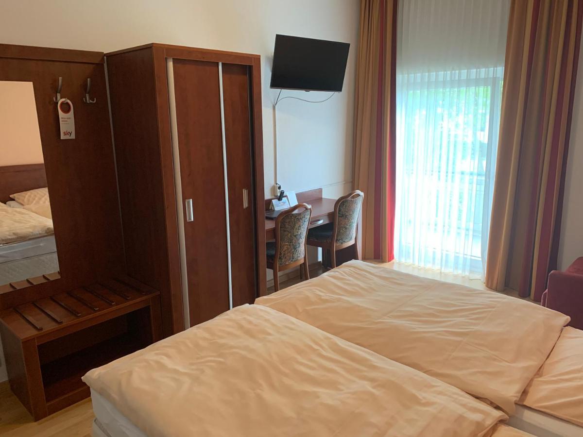 Hotel Restaurant Zur Post Wuppertal Ngoại thất bức ảnh